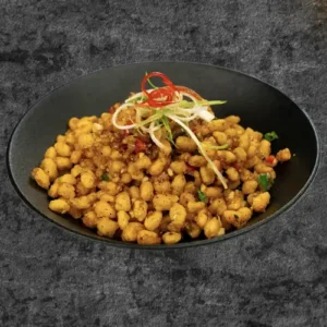 chilli-pepper-crispy-corn-on-spinach-with-sweet-corn-red-chilli