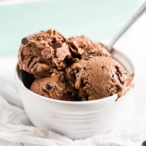chocolate-ice-cream-creamy-indulgent-chocolate-ice-cream